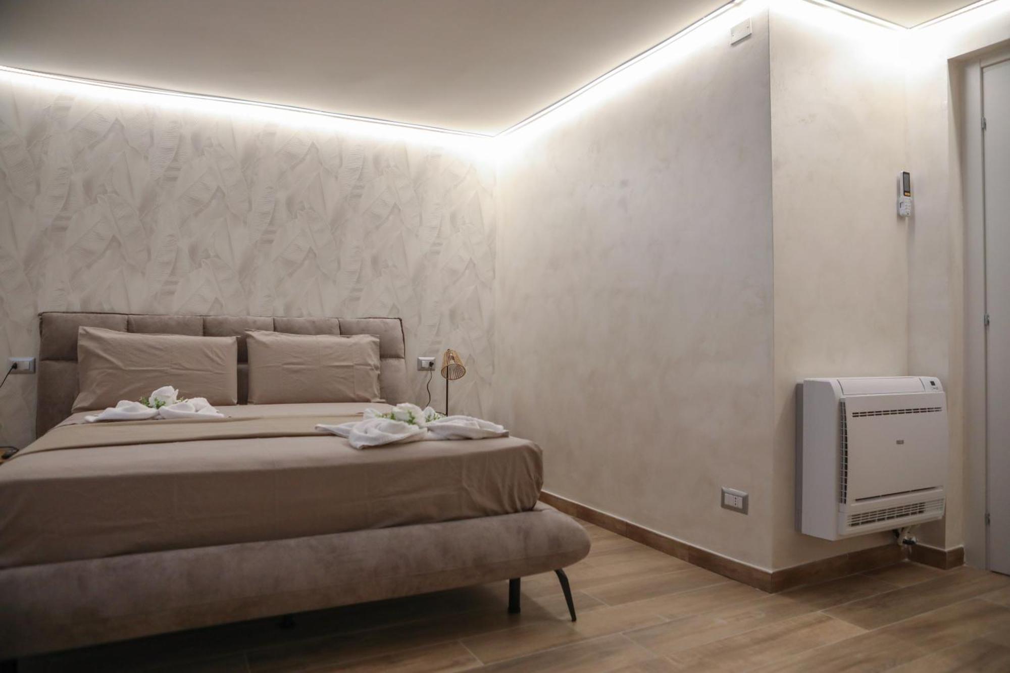 Apartament Luxury Regina 14 Bari Zewnętrze zdjęcie
